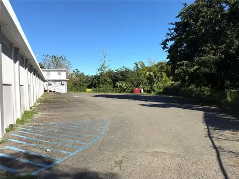 Pr 181 Km 4.8 Bo. Las Cuevas Trujillo Alto PR 00976