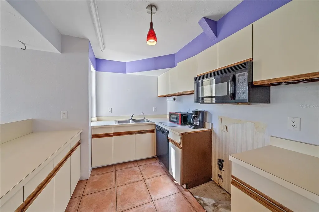 6157 Midnight Pass Road Sarasota FL 34242