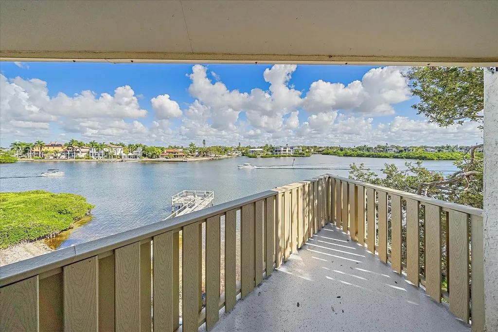 6157 Midnight Pass Road Sarasota FL 34242