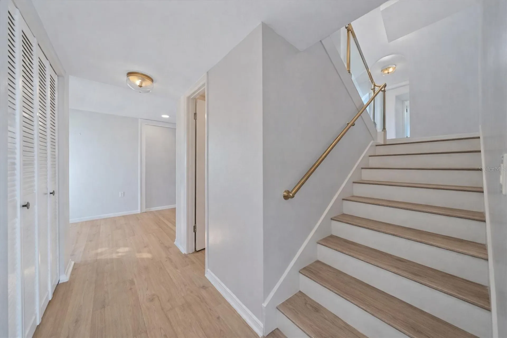 6157 Midnight Pass Road Sarasota FL 34242