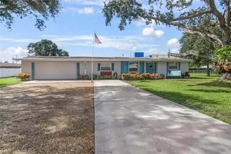3012 52nd Avenue Drive W Bradenton FL 34207