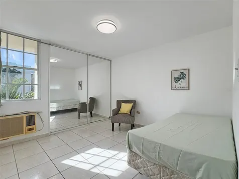 Cond Valles De Torrimar Boulevard Pedro Fullana Virella Guaynabo PR 00966