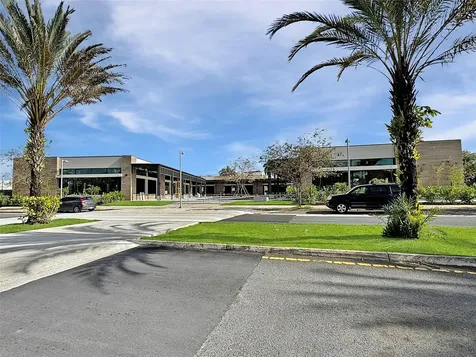 Cond Valles De Torrimar Boulevard Pedro Fullana Virella Guaynabo PR 00966