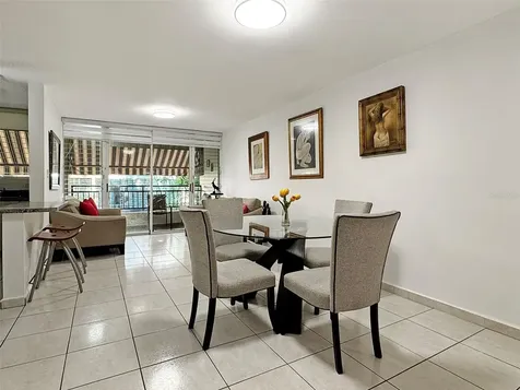 Cond Valles De Torrimar Boulevard Pedro Fullana Virella Guaynabo PR 00966