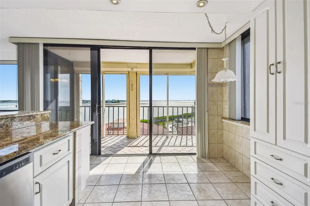 6104 Palma Del Mar Boulevard S St Petersburg FL 33715