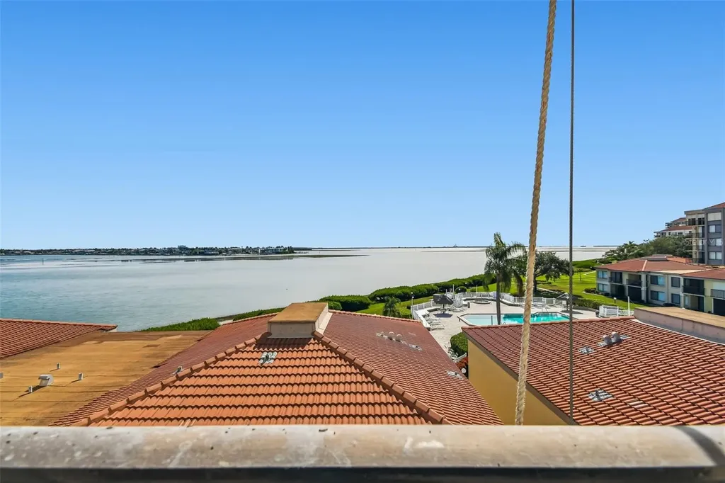 6104 Palma Del Mar Boulevard S St Petersburg FL 33715