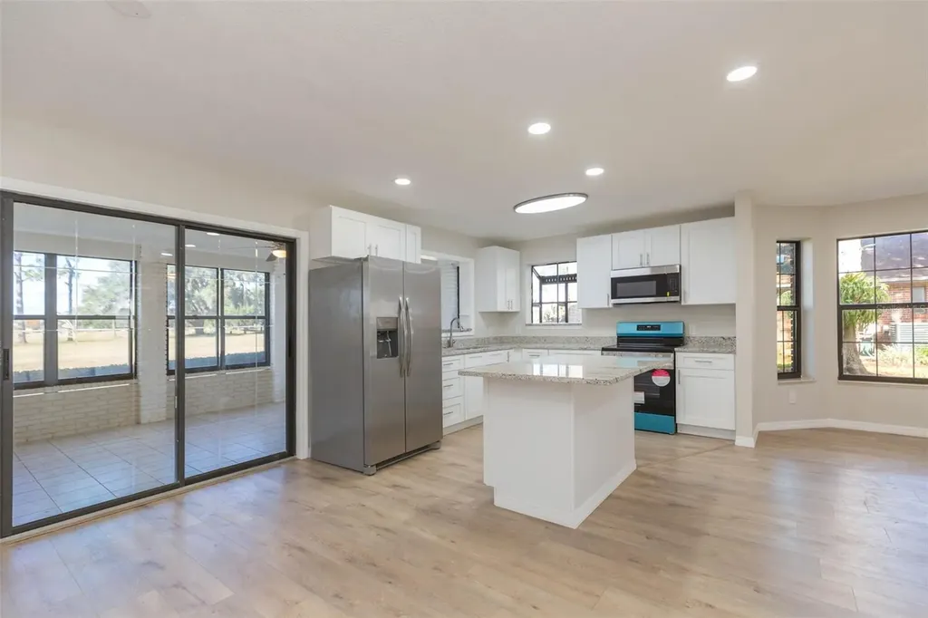 6545 Brentwood Drive Zephyrhills FL 33542