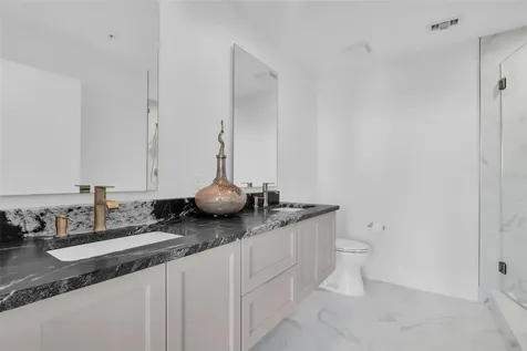 175 1st Street S St Petersburg FL 33701