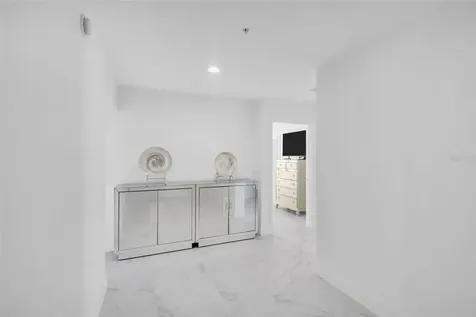 175 1st Street S St Petersburg FL 33701