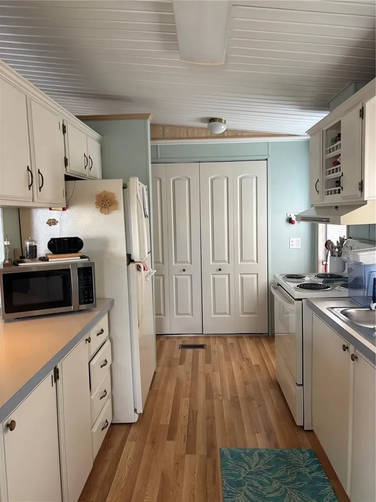 2036 S Mobile Estates Drive Sarasota FL 34231