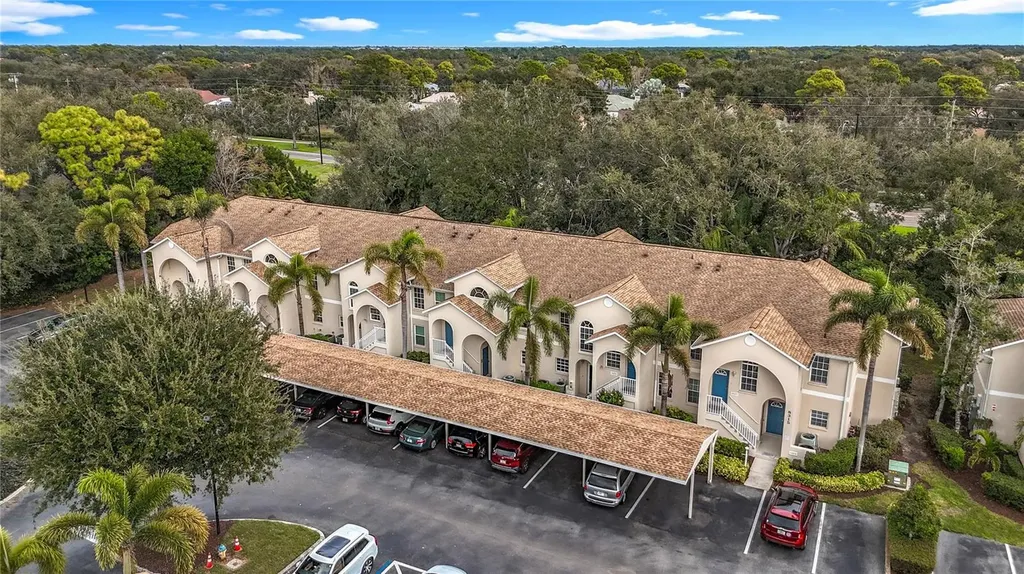 8315 Glenrose Way Sarasota FL 34238