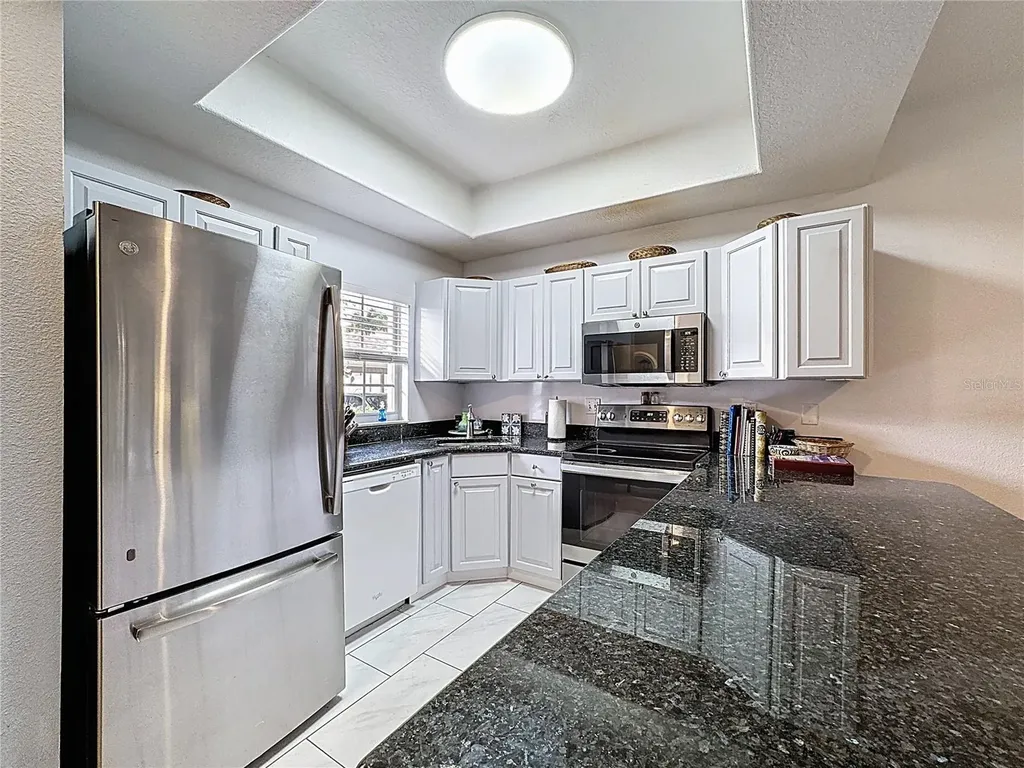 8315 Glenrose Way Sarasota FL 34238