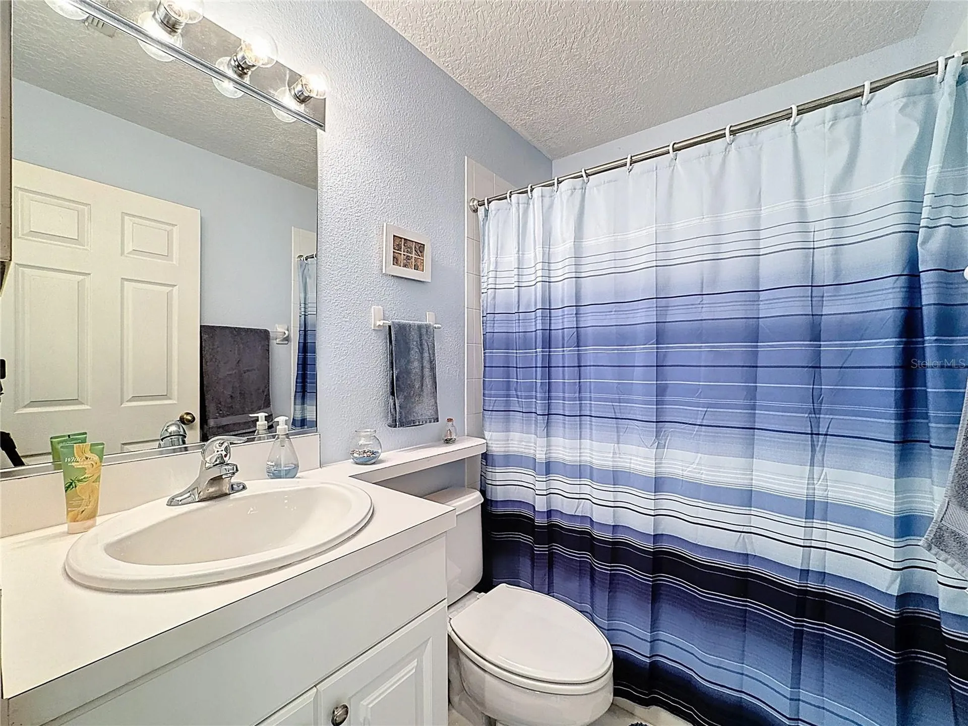 8315 Glenrose Way Sarasota FL 34238