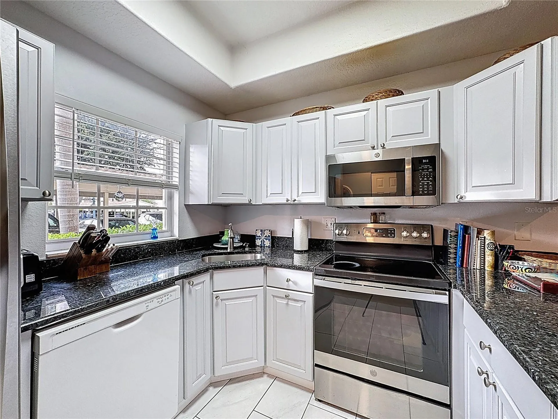 8315 Glenrose Way Sarasota FL 34238