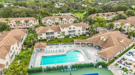 8315 Glenrose Way Sarasota FL 34238