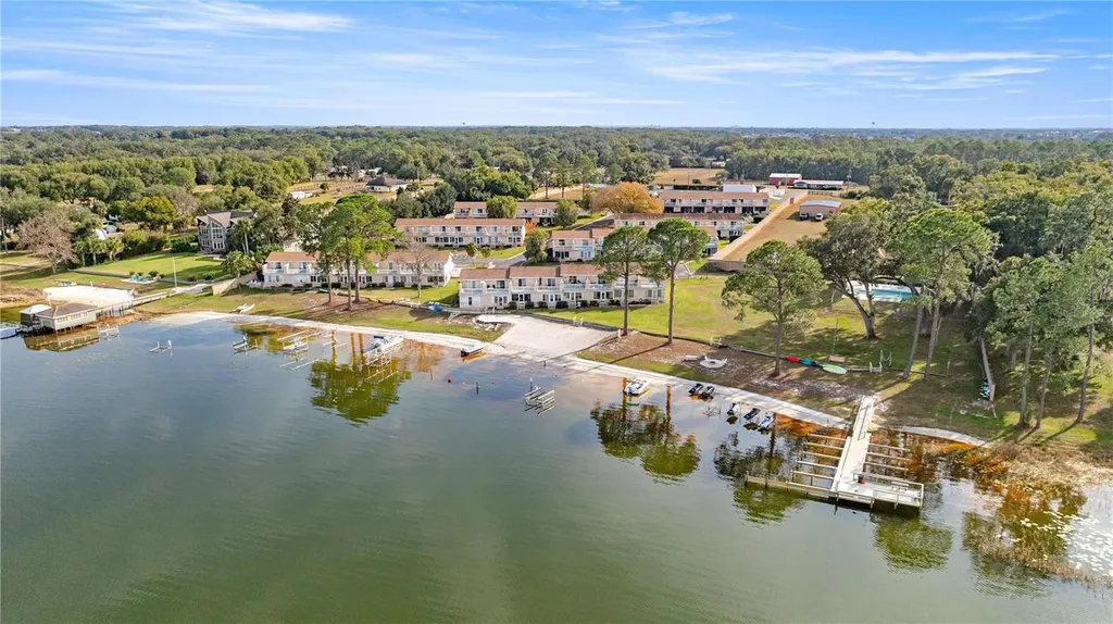11001 SE Sunset Harbor Road Summerfield FL 34491