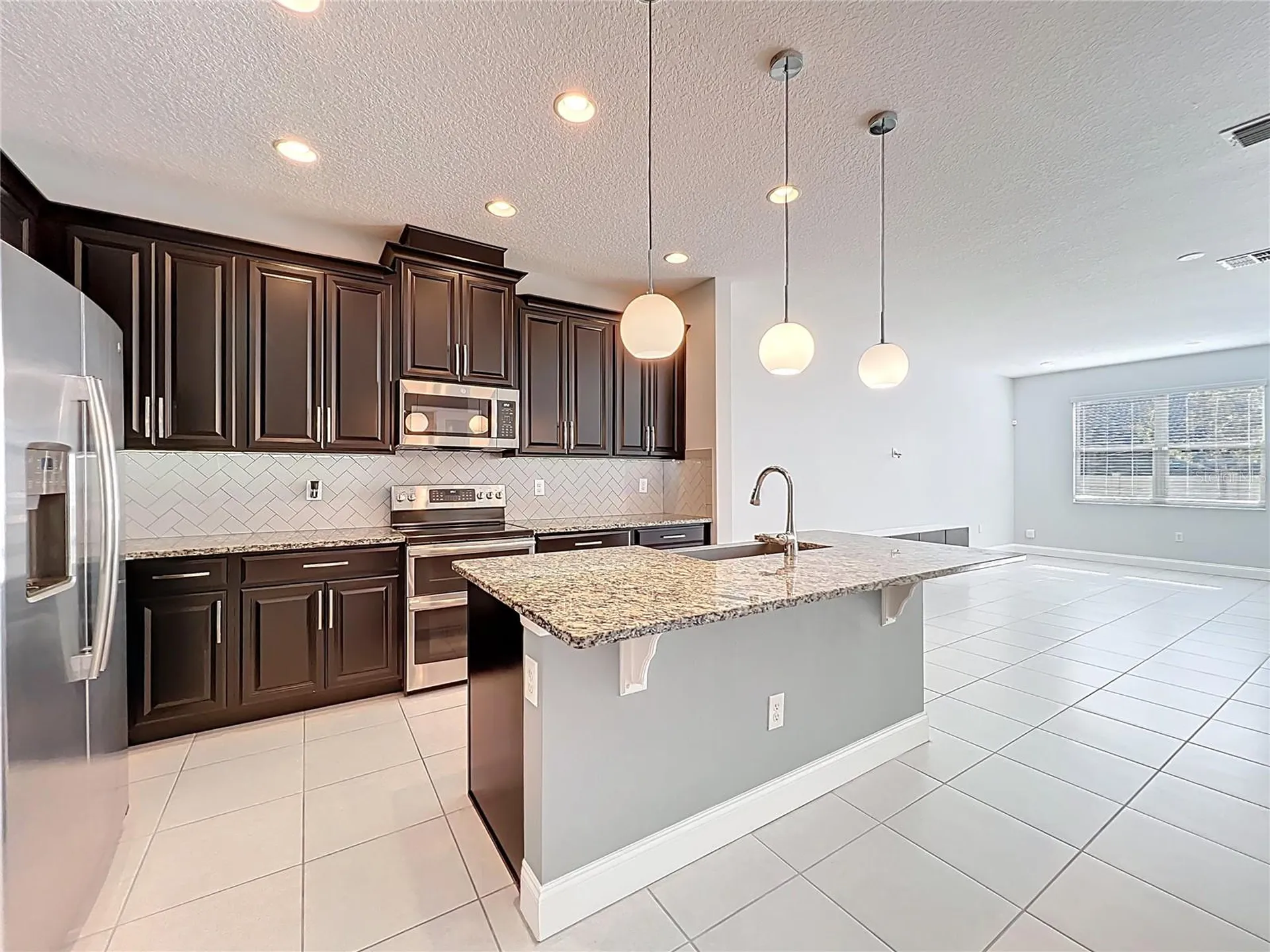 2592 Econ Landing Boulevard Orlando FL 32825