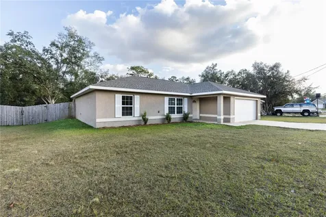 5 Malauka Radial Circle Ocklawaha FL 32179