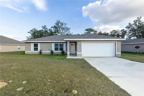 5 Malauka Radial Circle Ocklawaha FL 32179