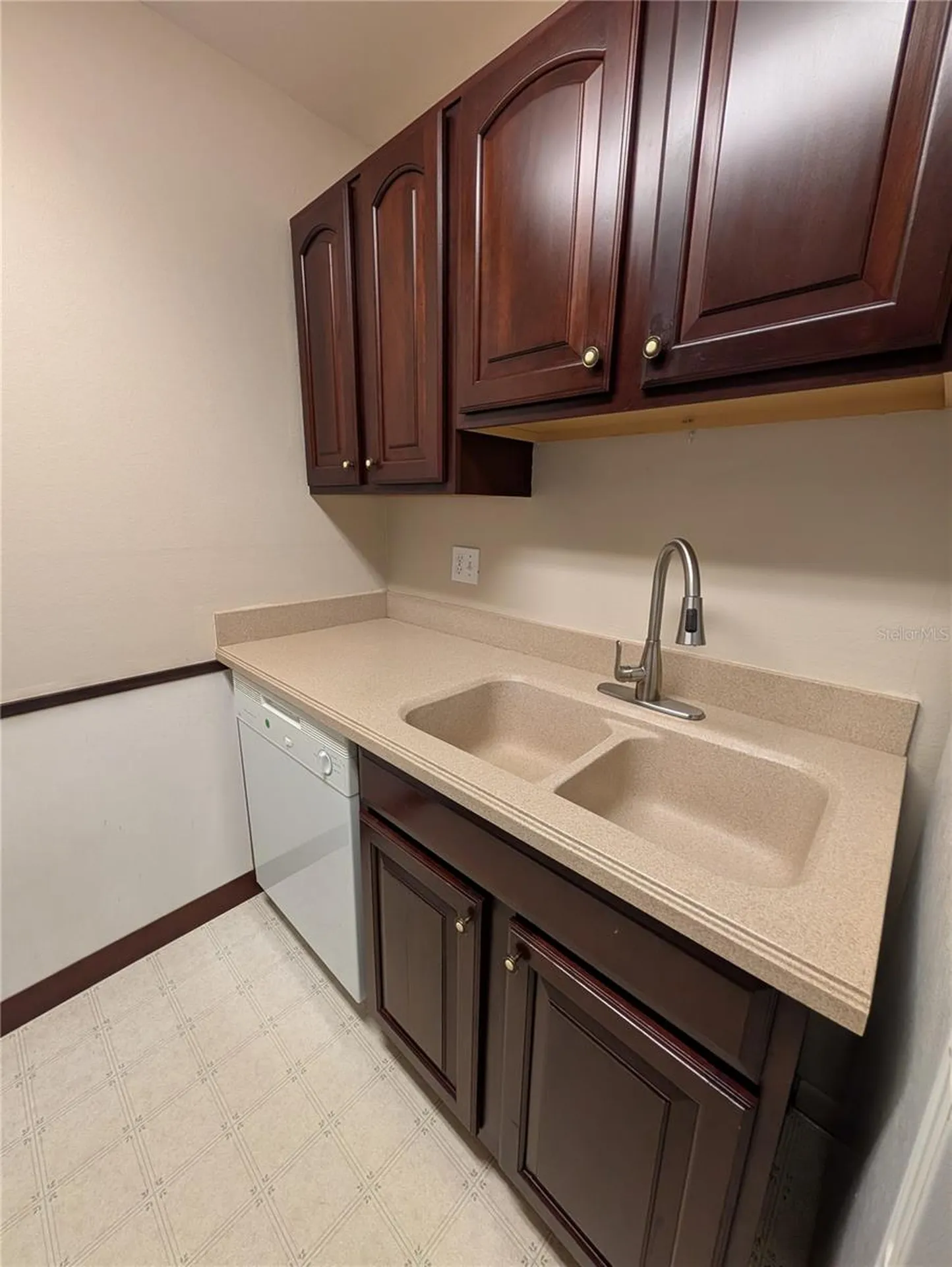 3298 S Semoran Boulevard Orlando FL 32822