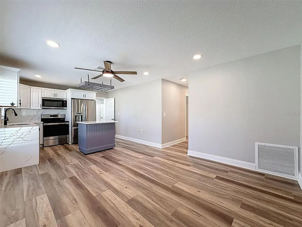 9161 Royal Palm Avenue New Port Richey FL 34654
