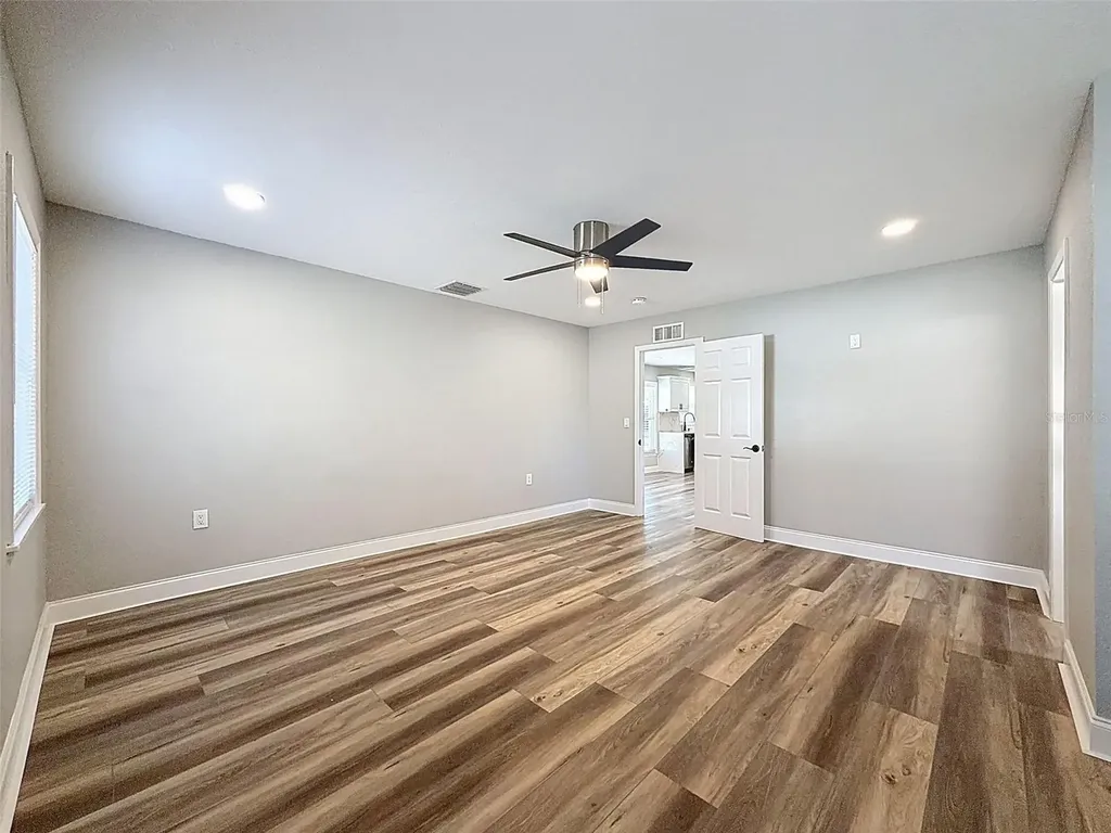 9161 Royal Palm Avenue New Port Richey FL 34654