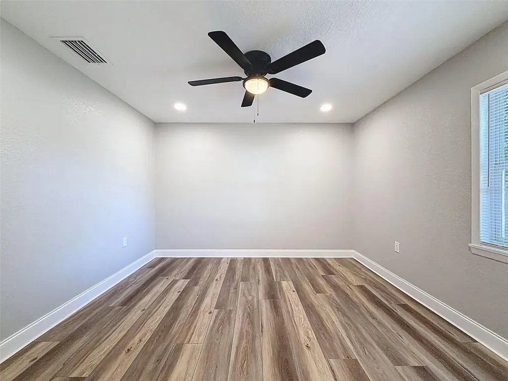 9161 Royal Palm Avenue New Port Richey FL 34654