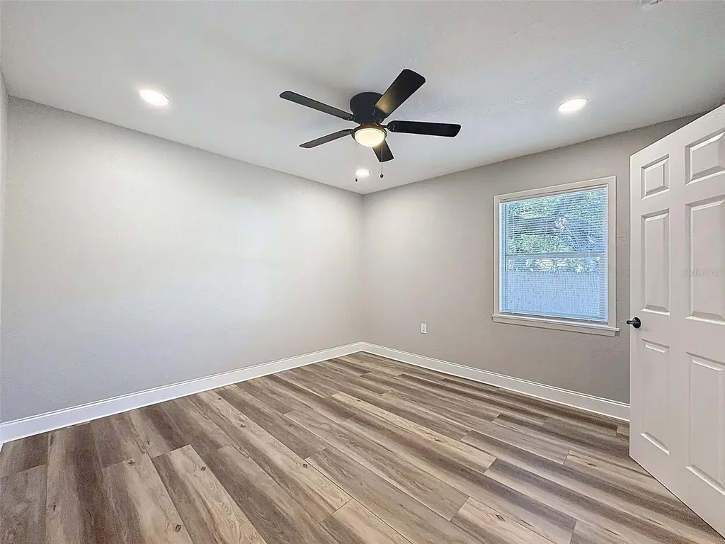 9161 Royal Palm Avenue New Port Richey FL 34654