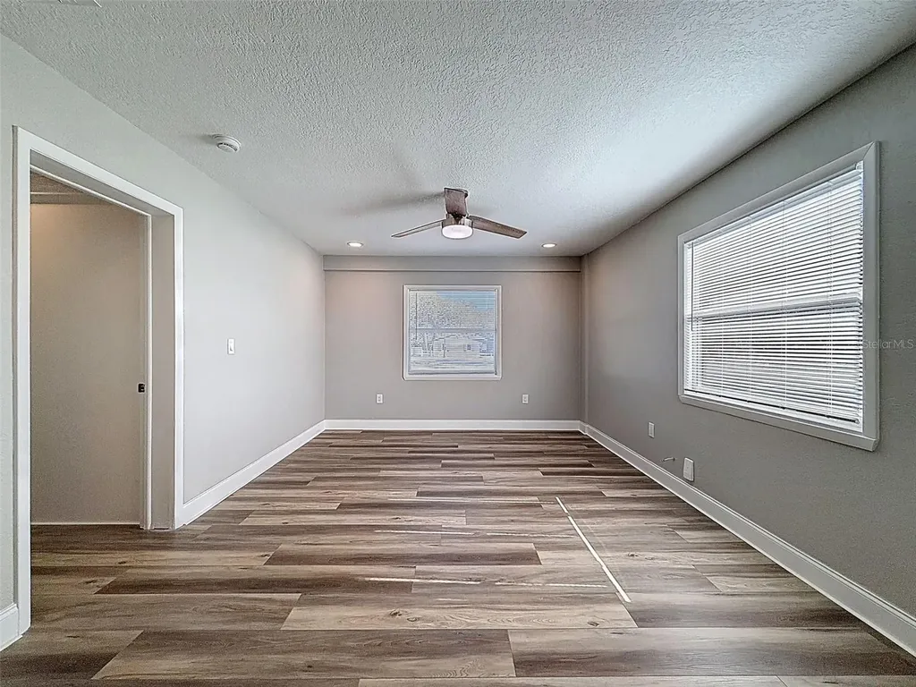 9161 Royal Palm Avenue New Port Richey FL 34654