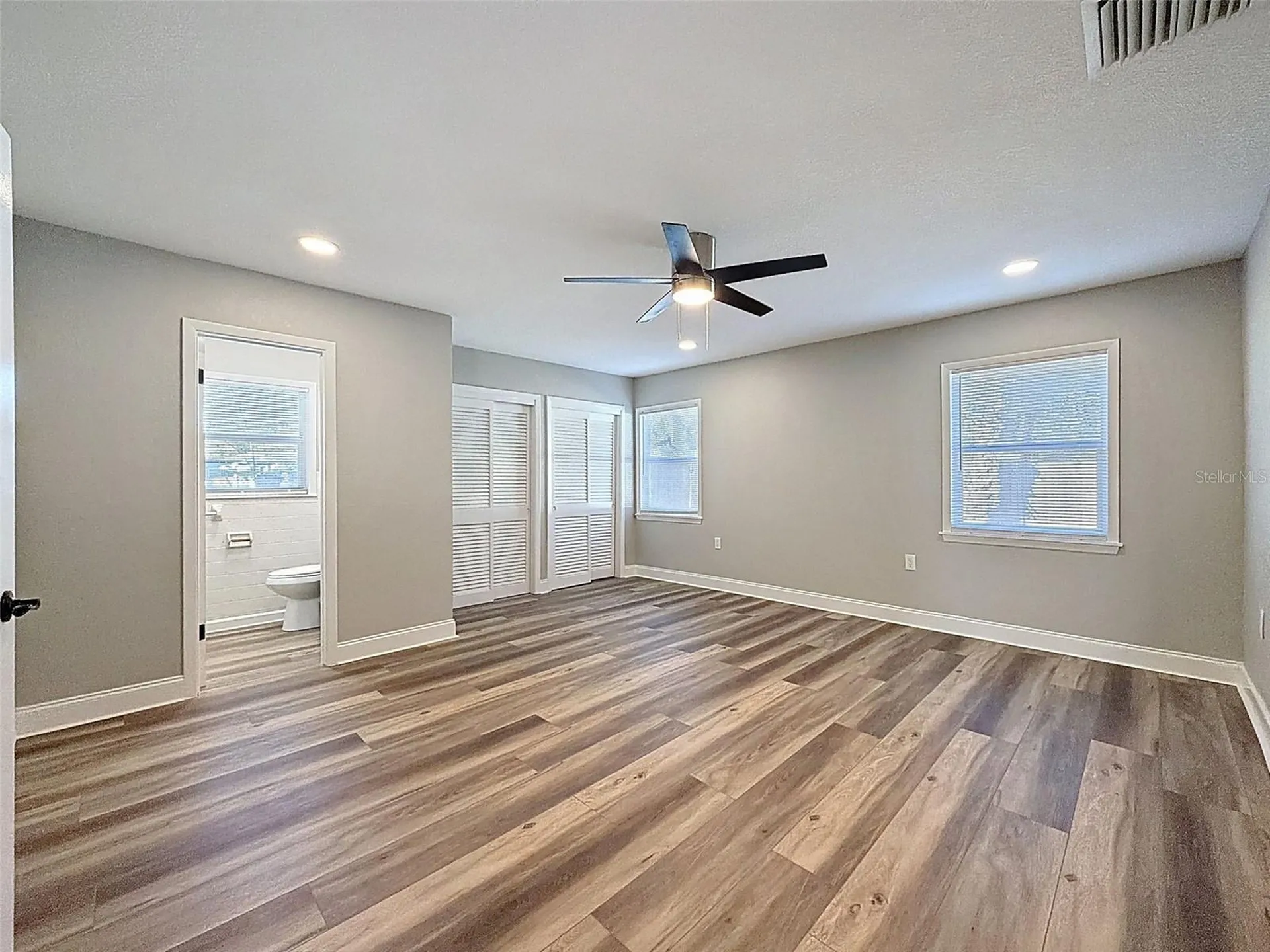9161 Royal Palm Avenue New Port Richey FL 34654