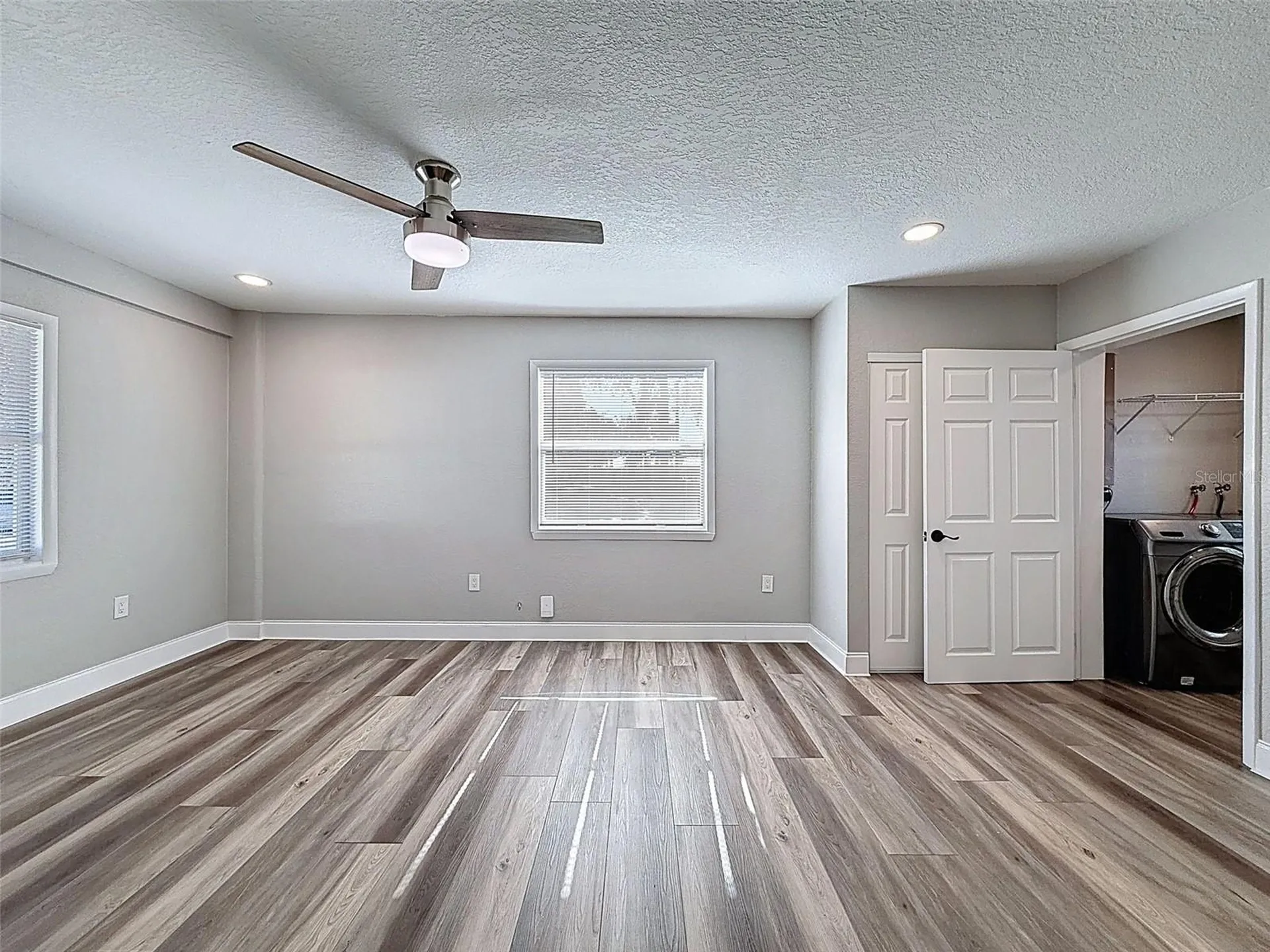9161 Royal Palm Avenue New Port Richey FL 34654