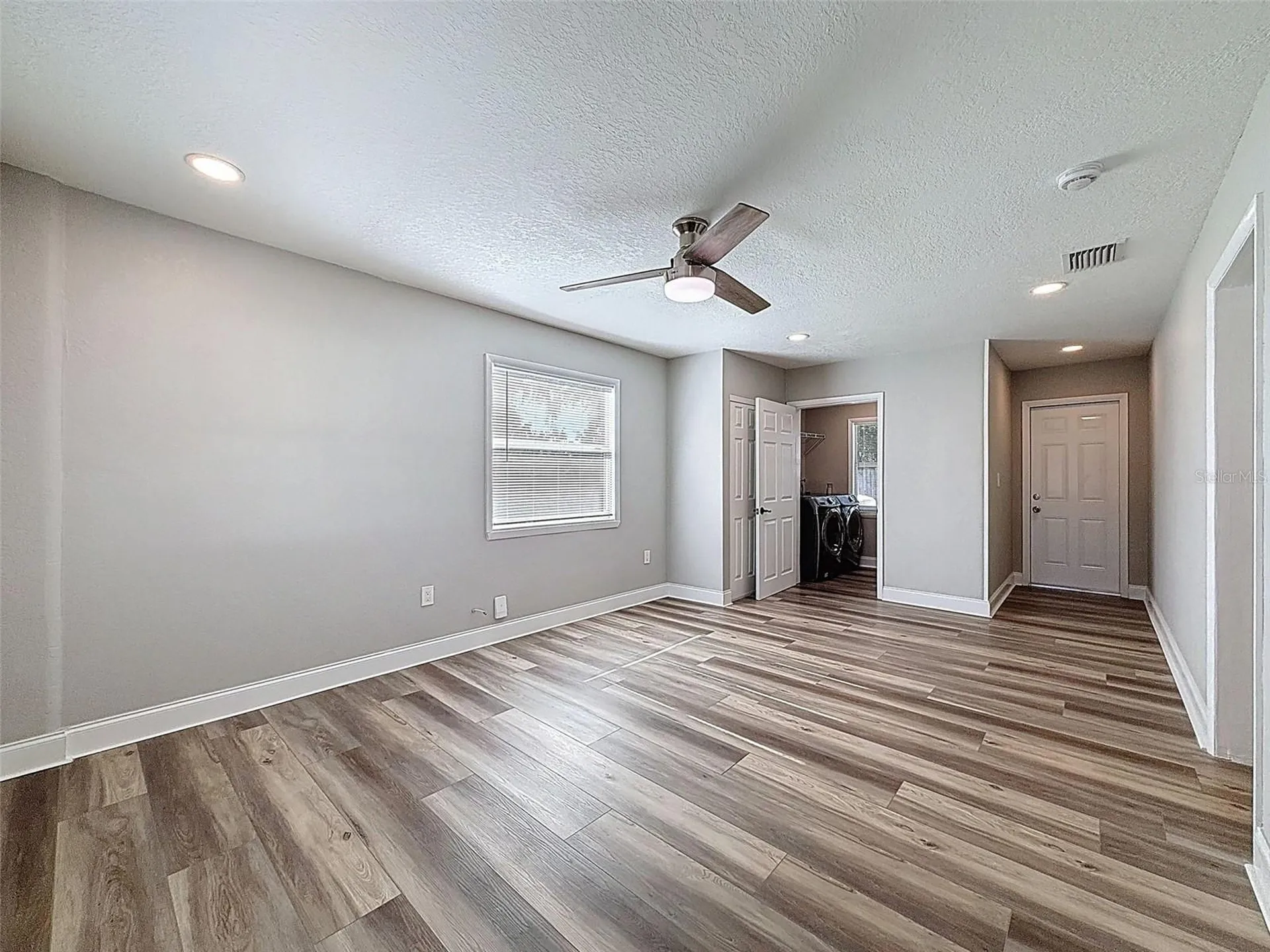 9161 Royal Palm Avenue New Port Richey FL 34654