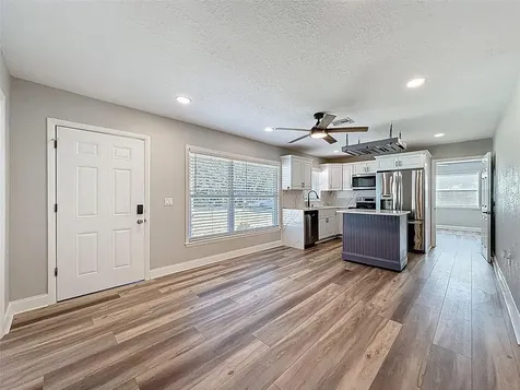 9161 Royal Palm Avenue New Port Richey FL 34654