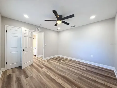 9161 Royal Palm Avenue New Port Richey FL 34654