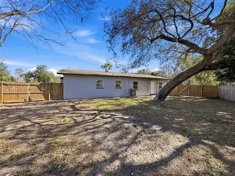 9161 Royal Palm Avenue New Port Richey FL 34654