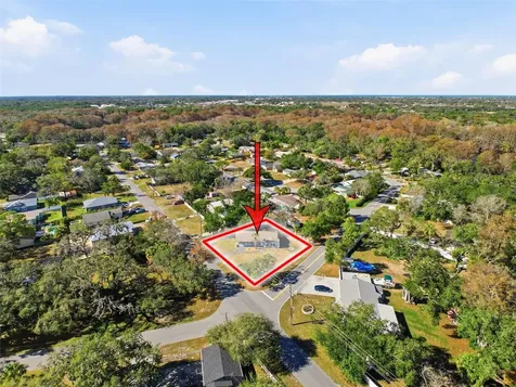 9161 Royal Palm Avenue New Port Richey FL 34654