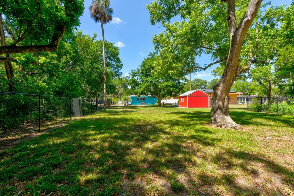 357 S Seneca Boulevard Daytona Beach FL 32114