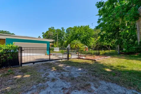 357 S Seneca Boulevard Daytona Beach FL 32114