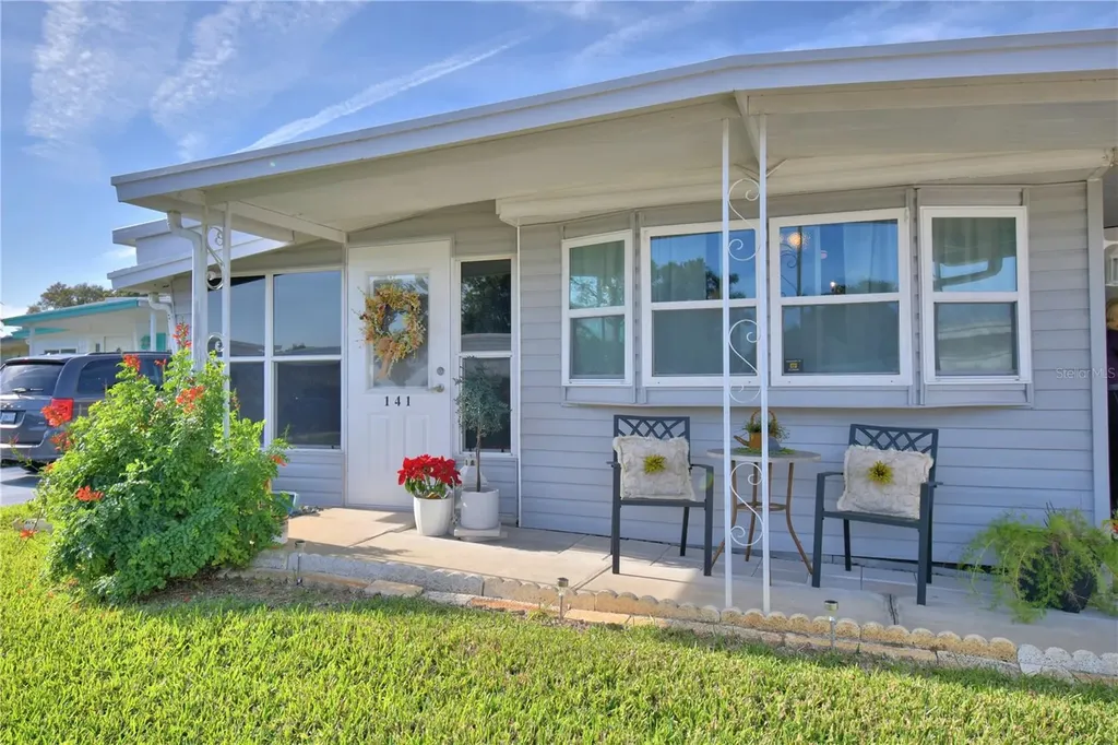 141 Paradise Lane Auburndale FL 33823