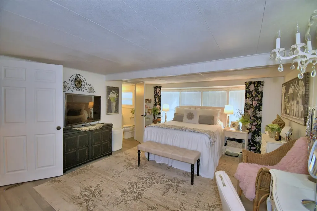 141 Paradise Lane Auburndale FL 33823