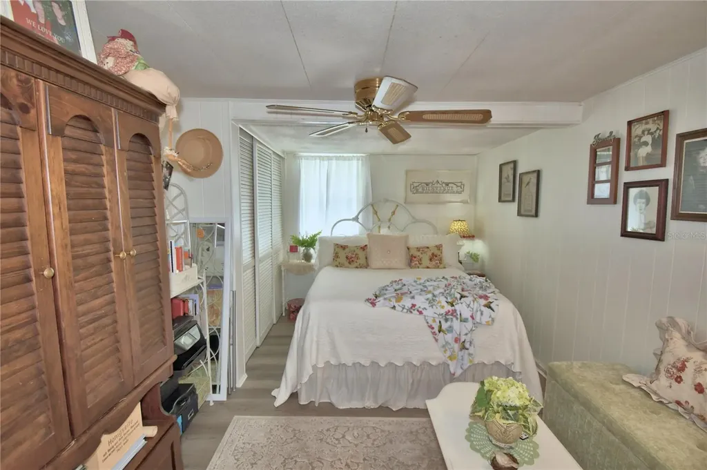 141 Paradise Lane Auburndale FL 33823
