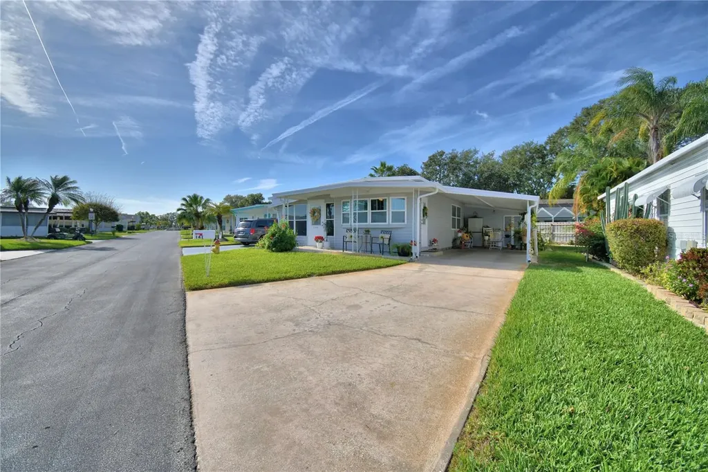 141 Paradise Lane Auburndale FL 33823