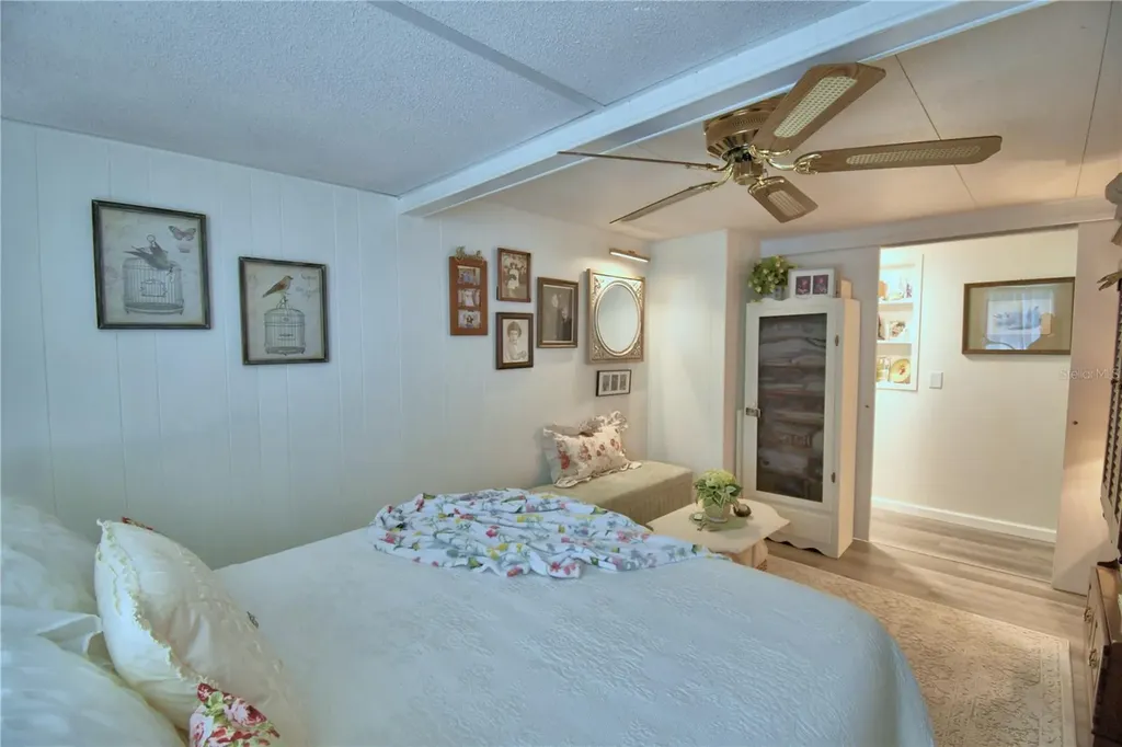 141 Paradise Lane Auburndale FL 33823