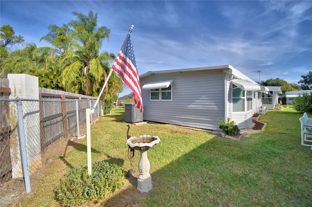 141 Paradise Lane Auburndale FL 33823