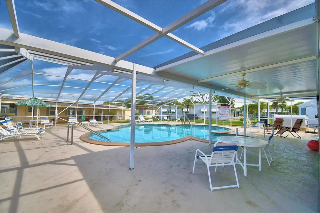 141 Paradise Lane Auburndale FL 33823