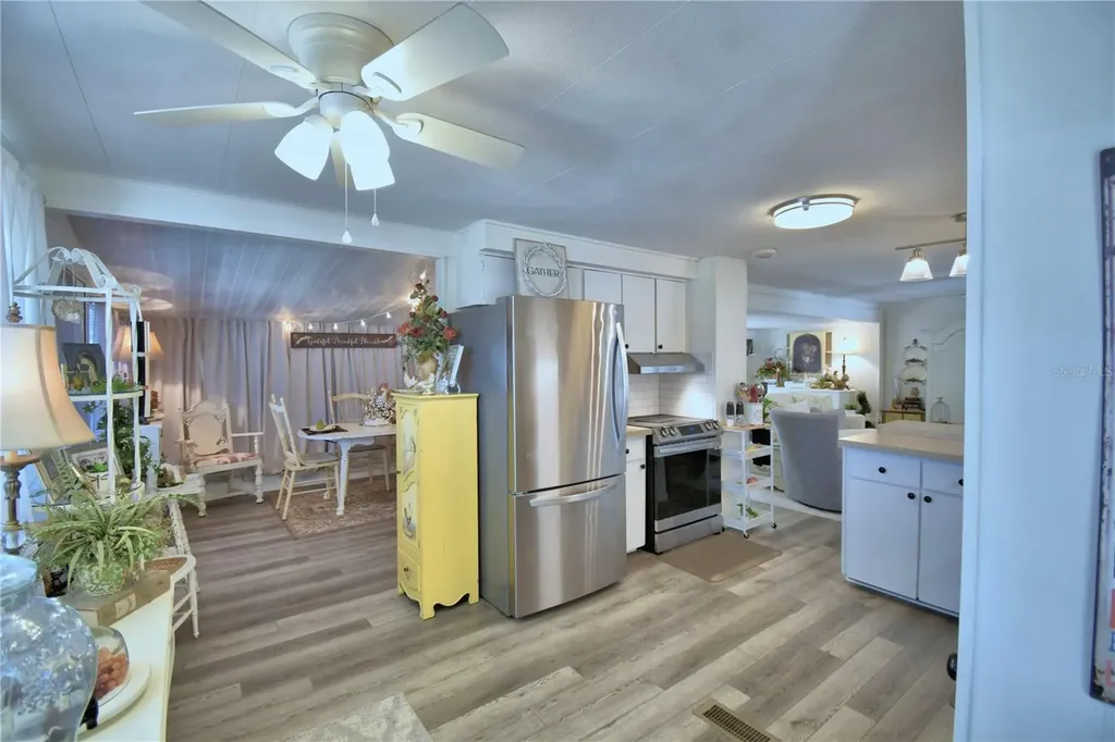 141 Paradise Lane Auburndale FL 33823