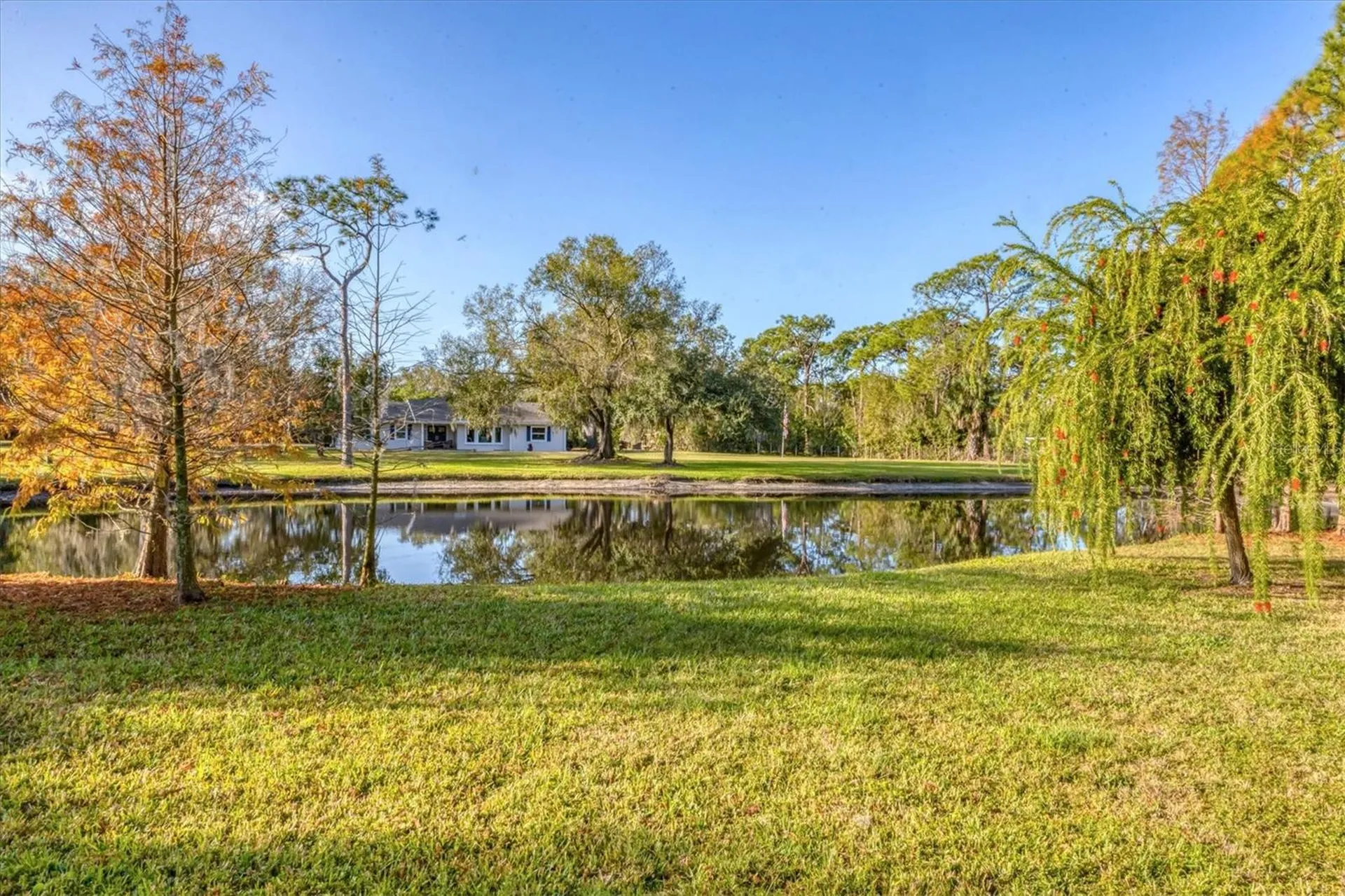 6812 41st Avenue E Bradenton FL 34208