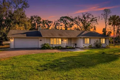 6812 41st Avenue E Bradenton FL 34208