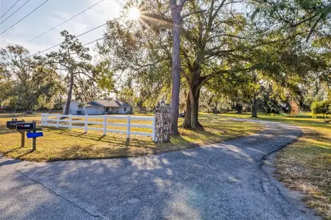 6812 41st Avenue E Bradenton FL 34208