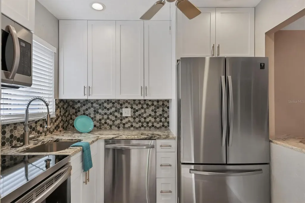 1714 69th Avenue W Bradenton FL 34207